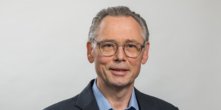 Das Foto zeigt ein Bild von Prof. Jakob Rehof