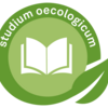 Key Visual des studium oecologicum mit Icon eines aufgeschlagenen Buches